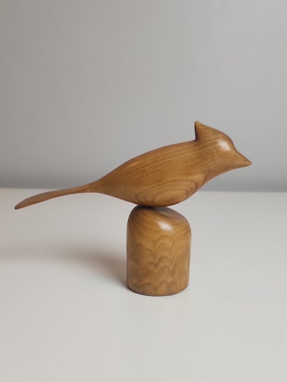 Vintage Mid Century Evelyn Yonkin Butternut Wood Bird Sculpture